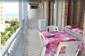 Apartment with Sea View just 50 meters from the beach - beach place